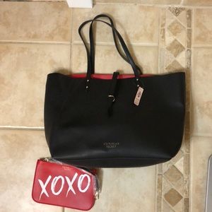 Victoria secret overnight bag with Make up case